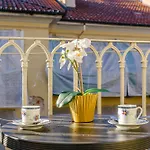 Guesthost - L'angulin & Roomy In Апартаменты *