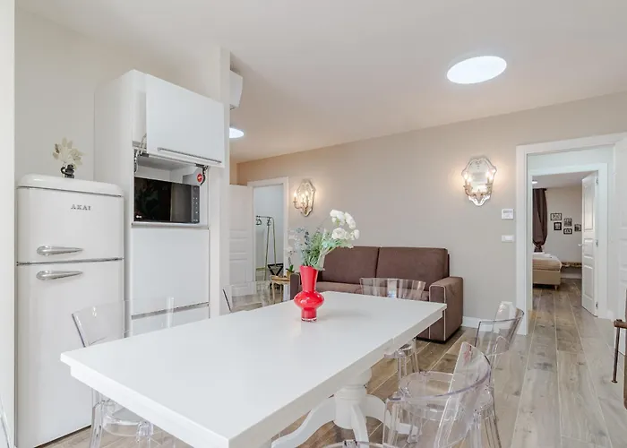 Lejlighed Guesthost - L'angulin & Roomy In *