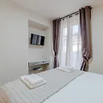 Guesthost - L'angulin & Roomy In Διαμέρισμα Τορίνο