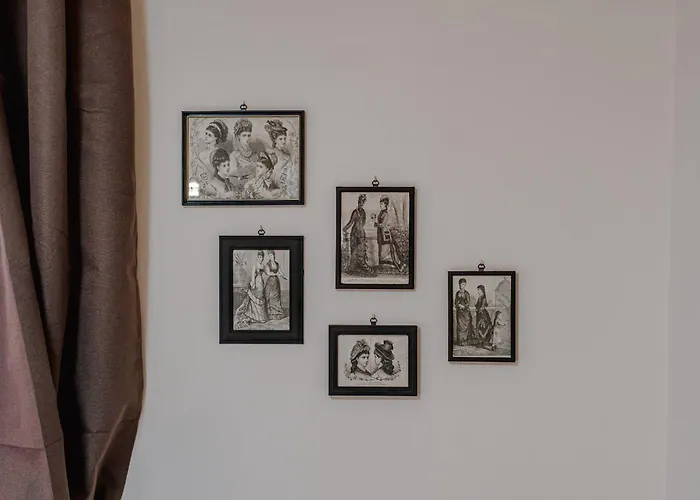 Apartment Guesthost - L'angulin & Roomy In Turin